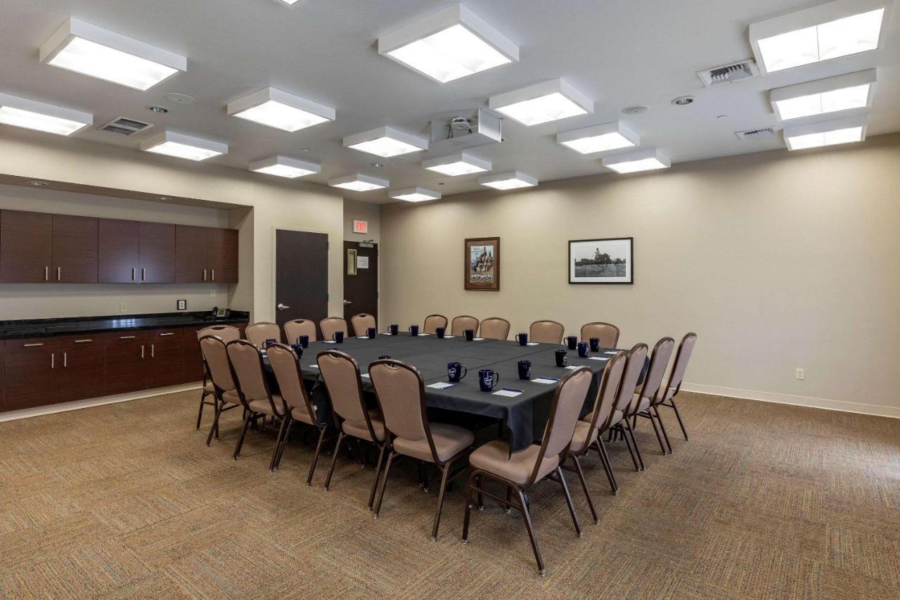 Sleep Inn&Suites Miles City Extérieur photo