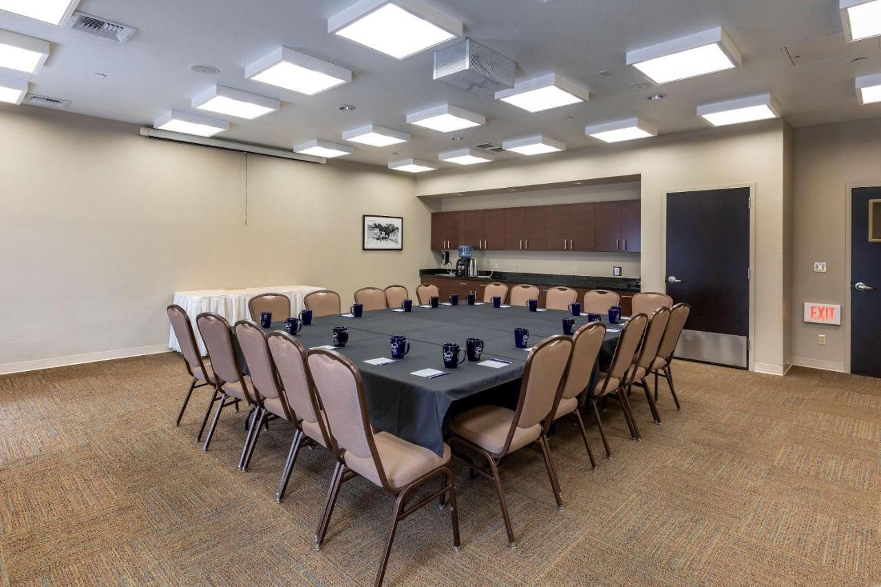 Sleep Inn&Suites Miles City Extérieur photo